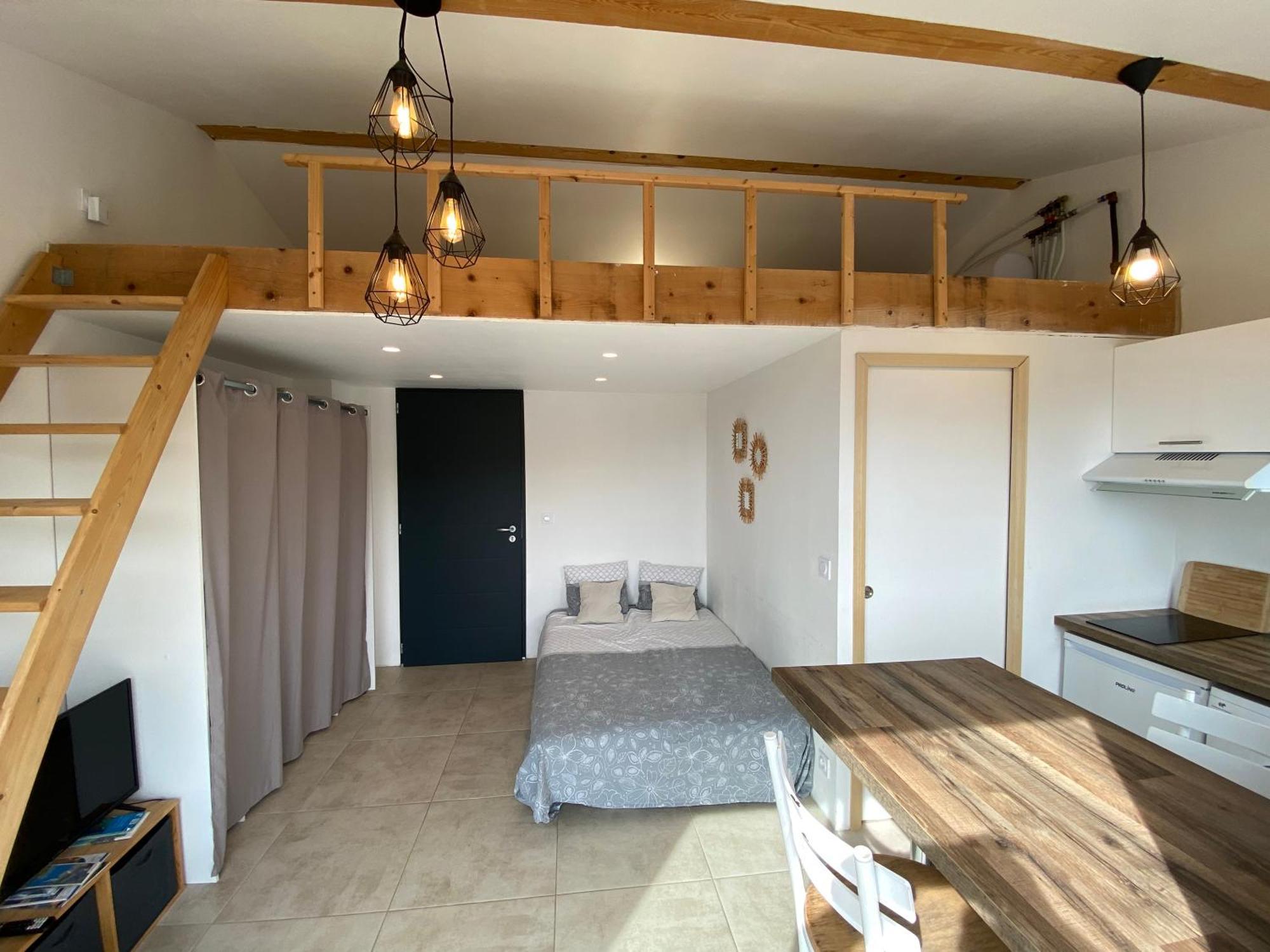 Studio Au Calme, Grande Terrasse Avec Vue Vallee Ginasservis Eksteriør bilde