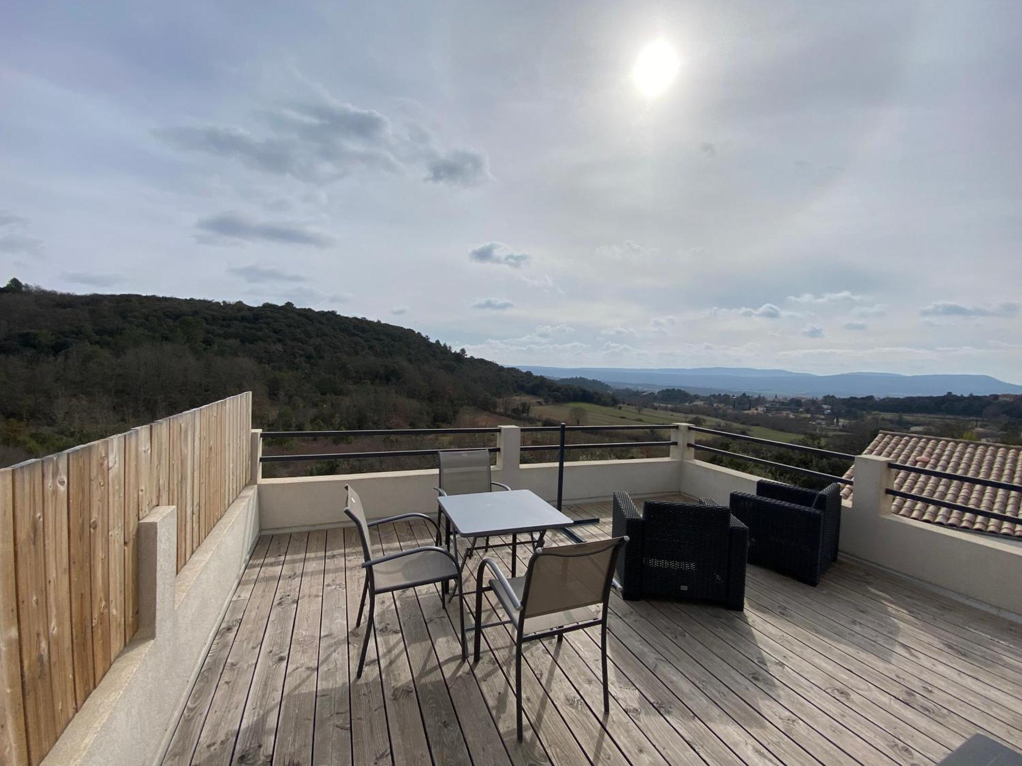 Studio Au Calme, Grande Terrasse Avec Vue Vallee Ginasservis Eksteriør bilde